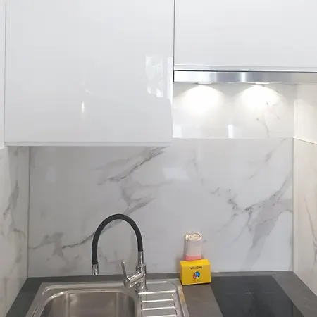 Graziella 502 Daire Juan-les-Pins